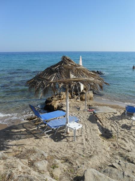 Loukas Apartments On The Waves Tragaki Exterior foto
